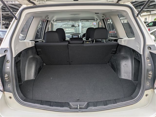 SUBARU Forester - Image 17